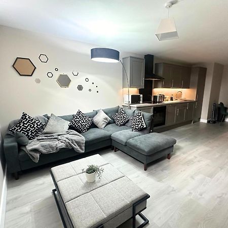 Hanley, Stoke - Modern Spacious Apartments By Polkastays Extérieur photo