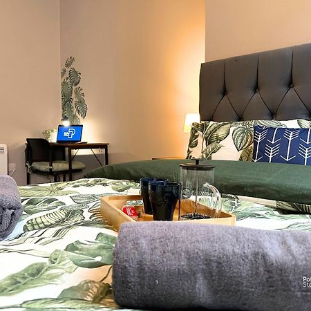 Hanley, Stoke - Modern Spacious Apartments By Polkastays Extérieur photo